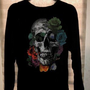 Guess Long-Sleeve Skull Graphic T-Shirt (Small)